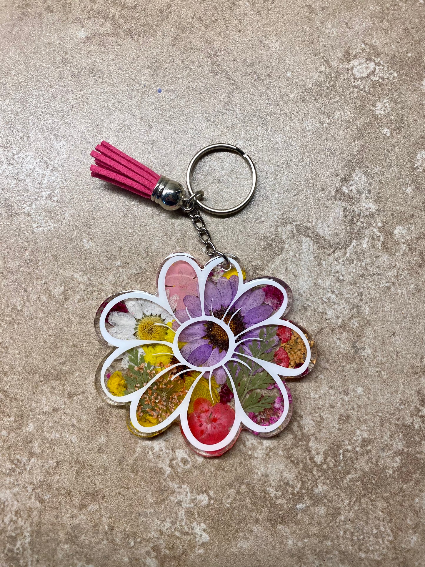 Pressed Flower Daisy Keychain